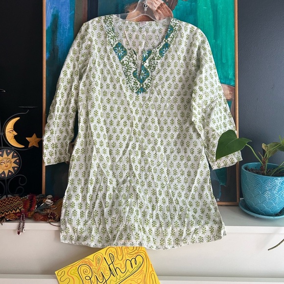Green Floral Women's Tunic - Picture 4 of 16